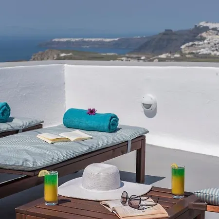 Villa Santorini 180 Degrees