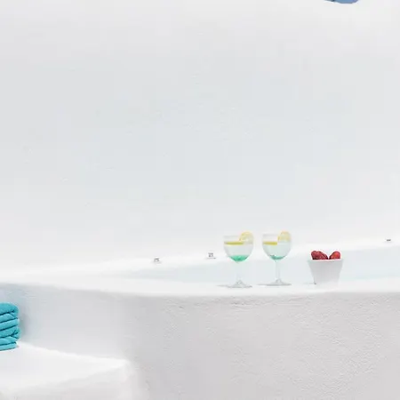 Santorini 180 Degrees فيلة Pýrgos