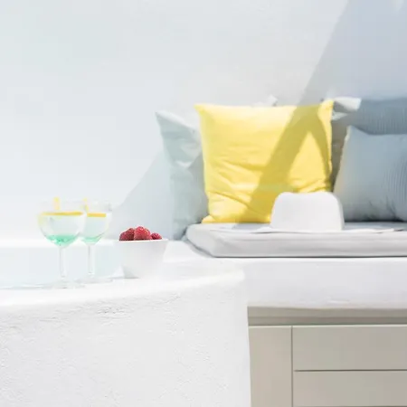 Santorini 180 Degrees فيلة Pýrgos