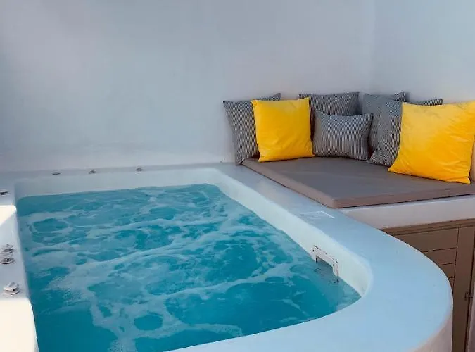 Santorini 180 Degrees 피르고스