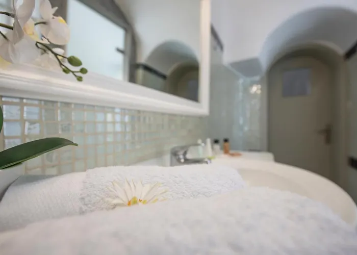 Santorini 180 Degrees Villa